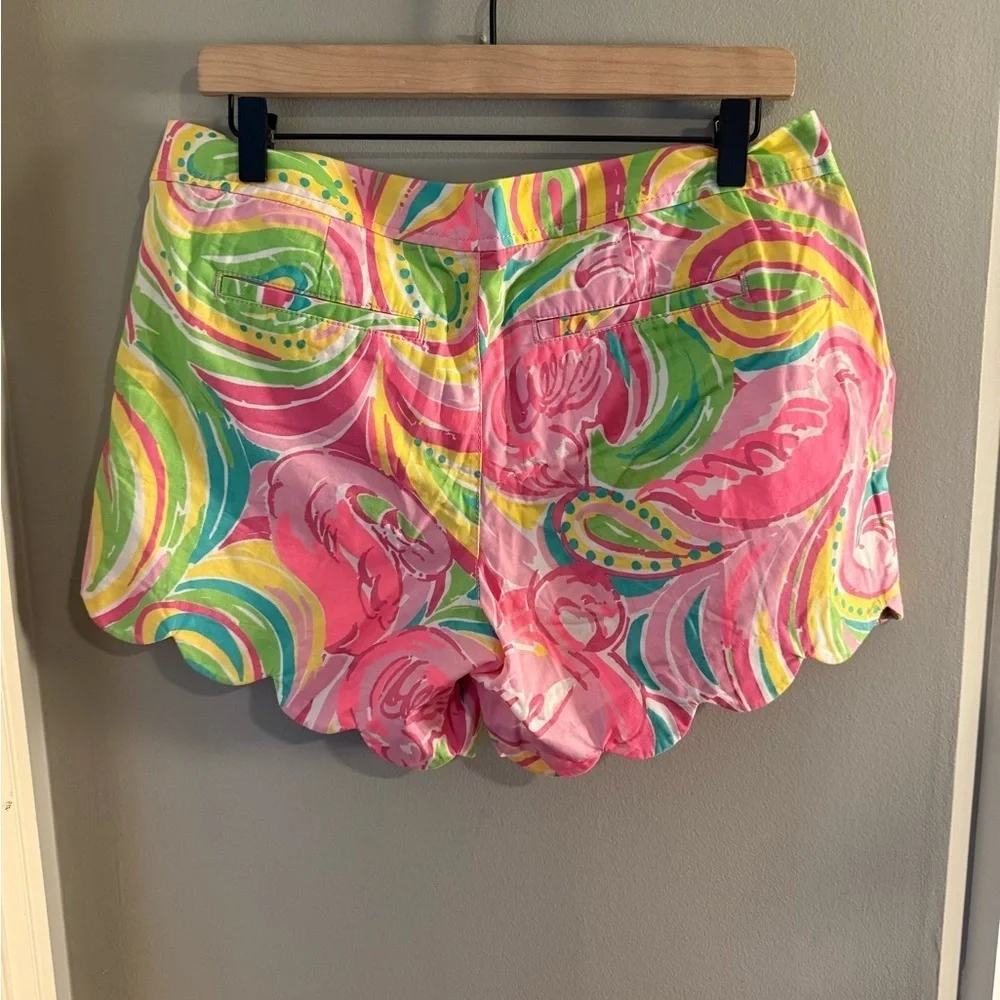 Lilly Pulitzer Women's Pink and Green Patterned Shorts Sz 8 - Picture 2 of 10